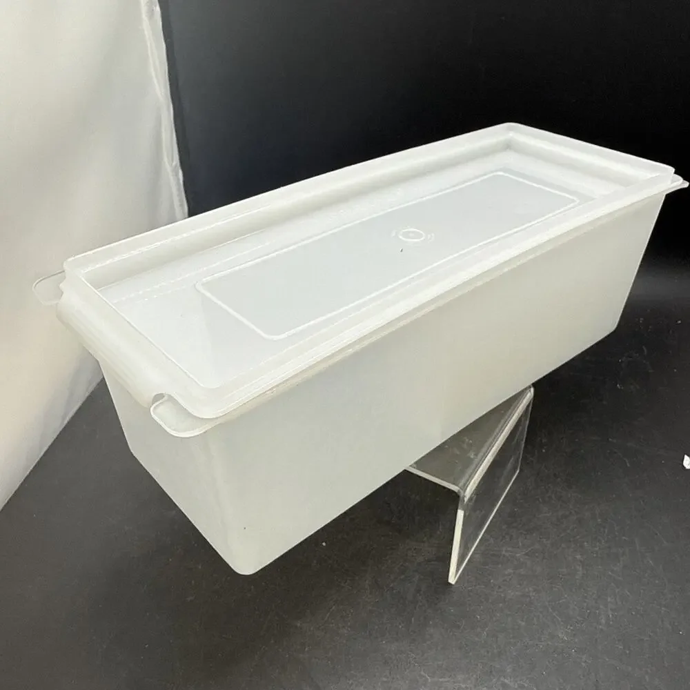 Tupperware 2 lb Velveeta Cheese Keeper / Butter Container Vintage #518/519